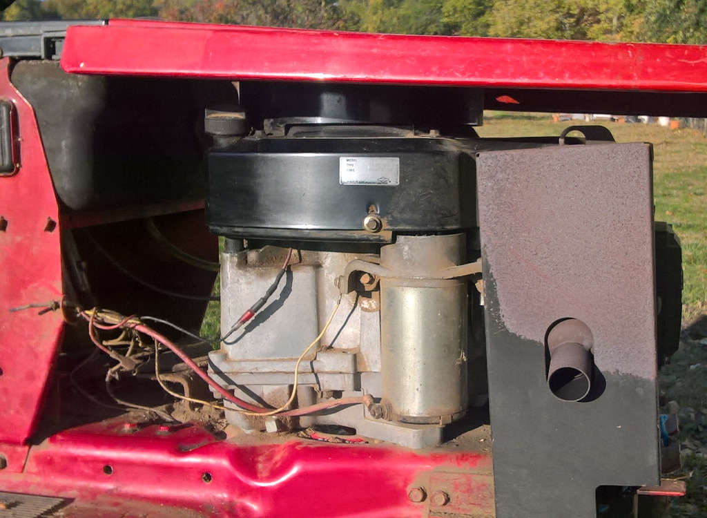 Comment recharger la batterie d'un tracteur tondeuse ? - TUTO